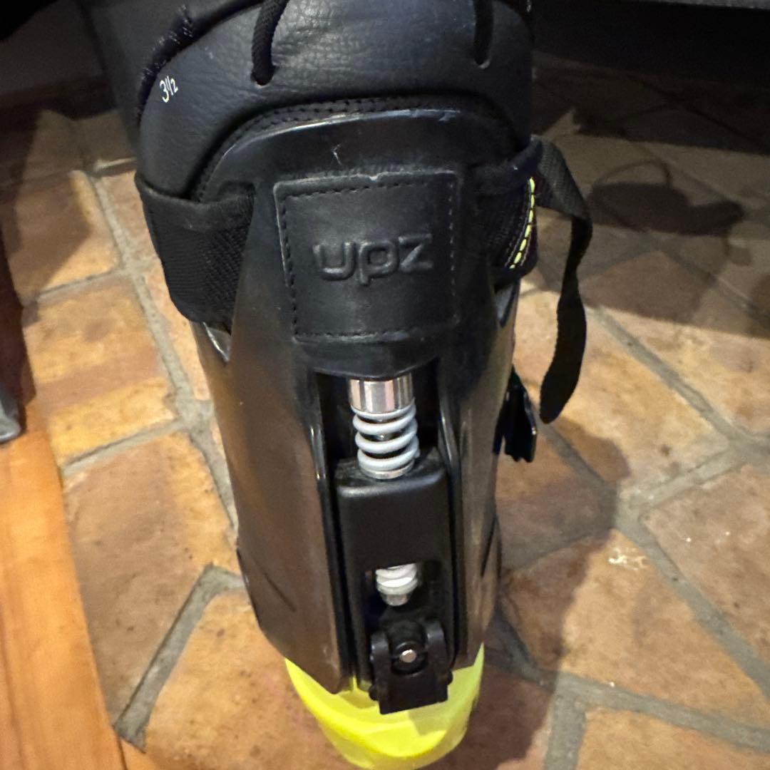 UPZスノーボードアルペンブーツ4/4.5/5 258/279mm RC 10