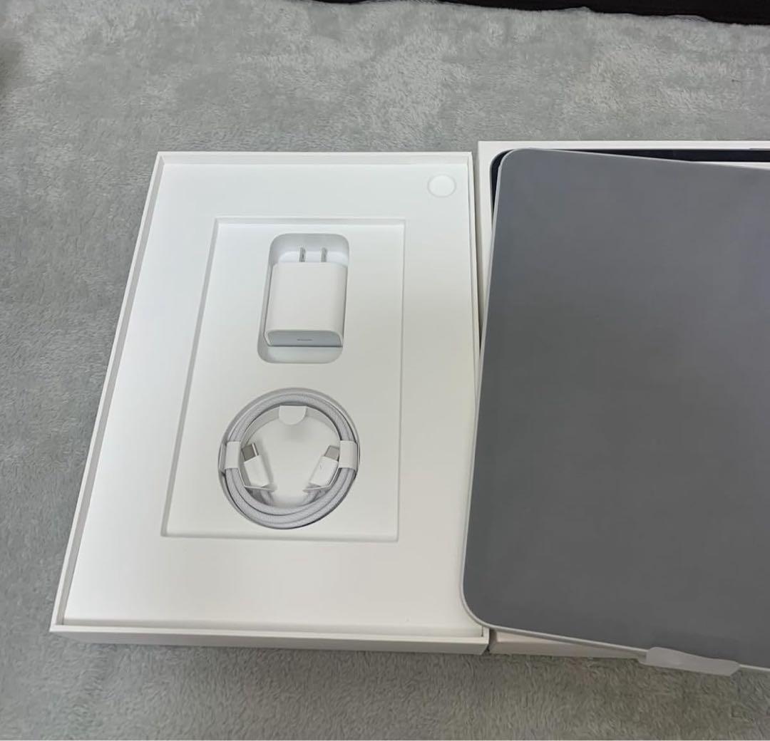 iPad Wi-Fi 128GB - シルバー (A16) 充電器付き 箱ごと