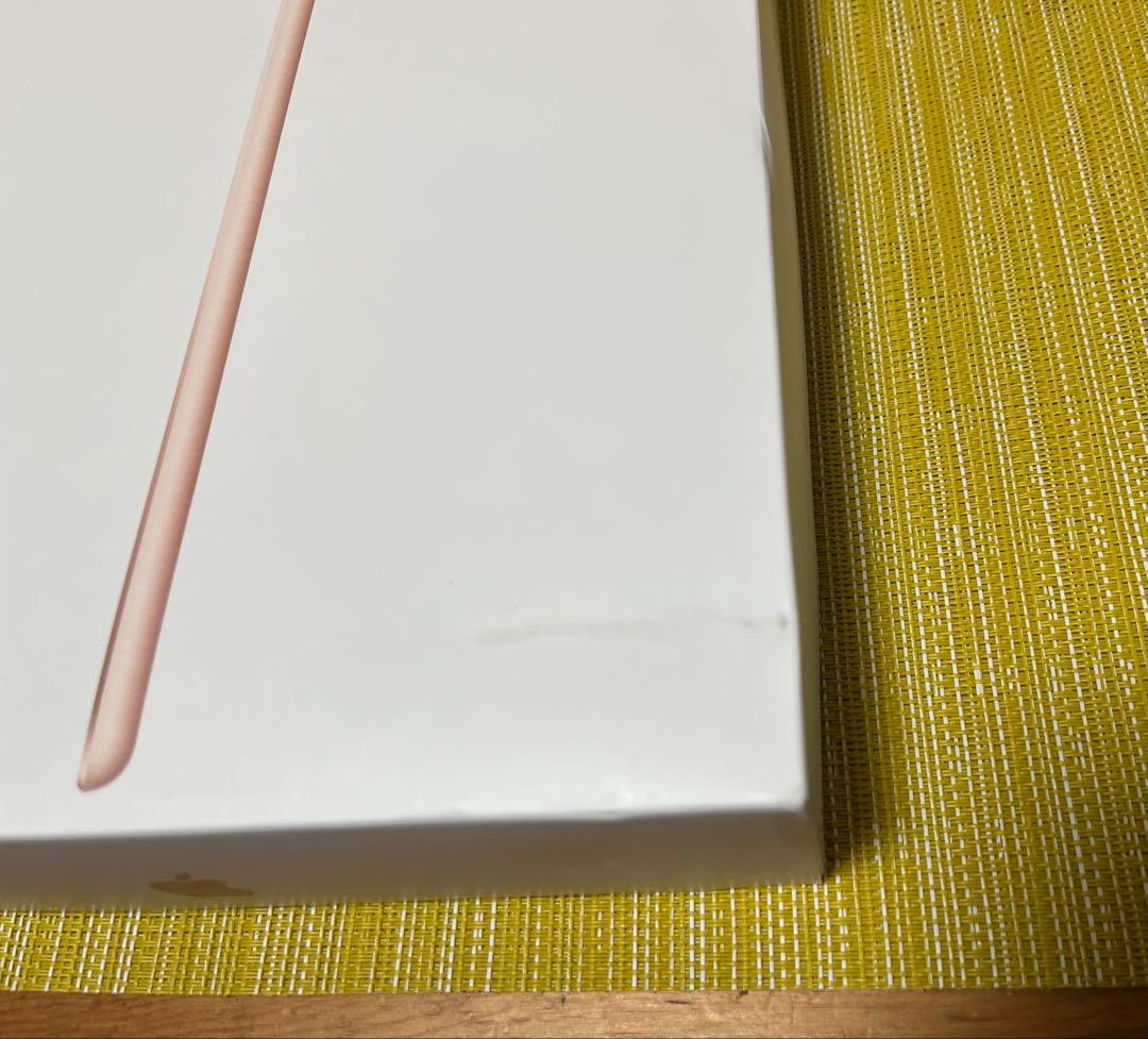 iPad 第8世代 128G wi-fiモデル ゴールド
