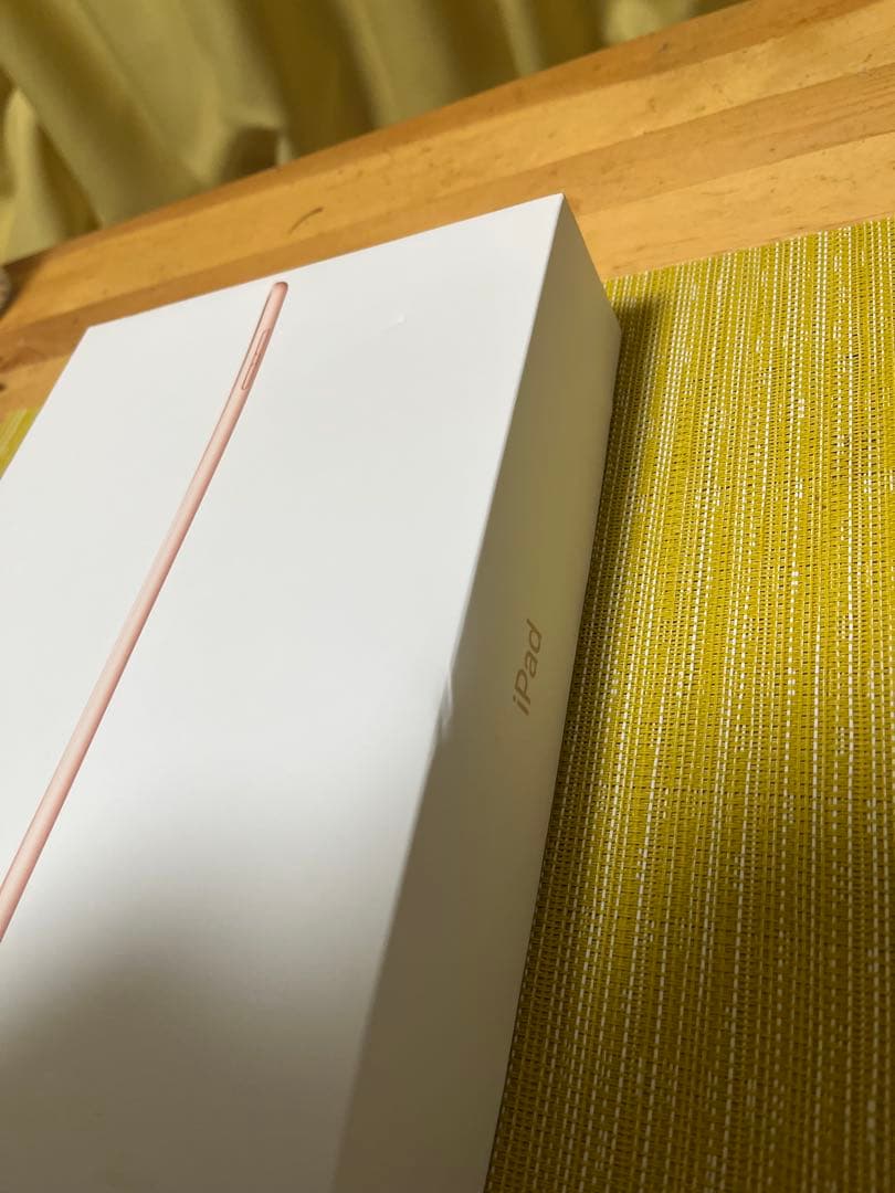 iPad 第8世代 128G wi-fiモデル ゴールド