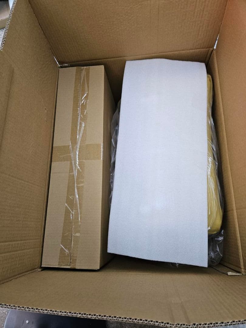 いつでも背もたれ　肘付き　クッション　YE色