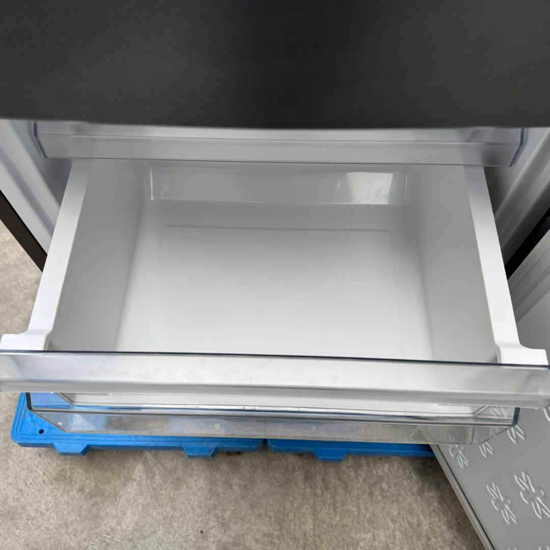 237⭐️2023年製★ハイアール　冷蔵庫　大型　173L 一人暮らし