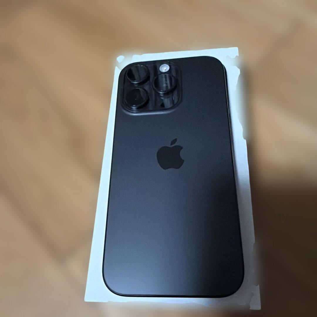 iPhone 16 Pro ブラックチタニウム 128GB