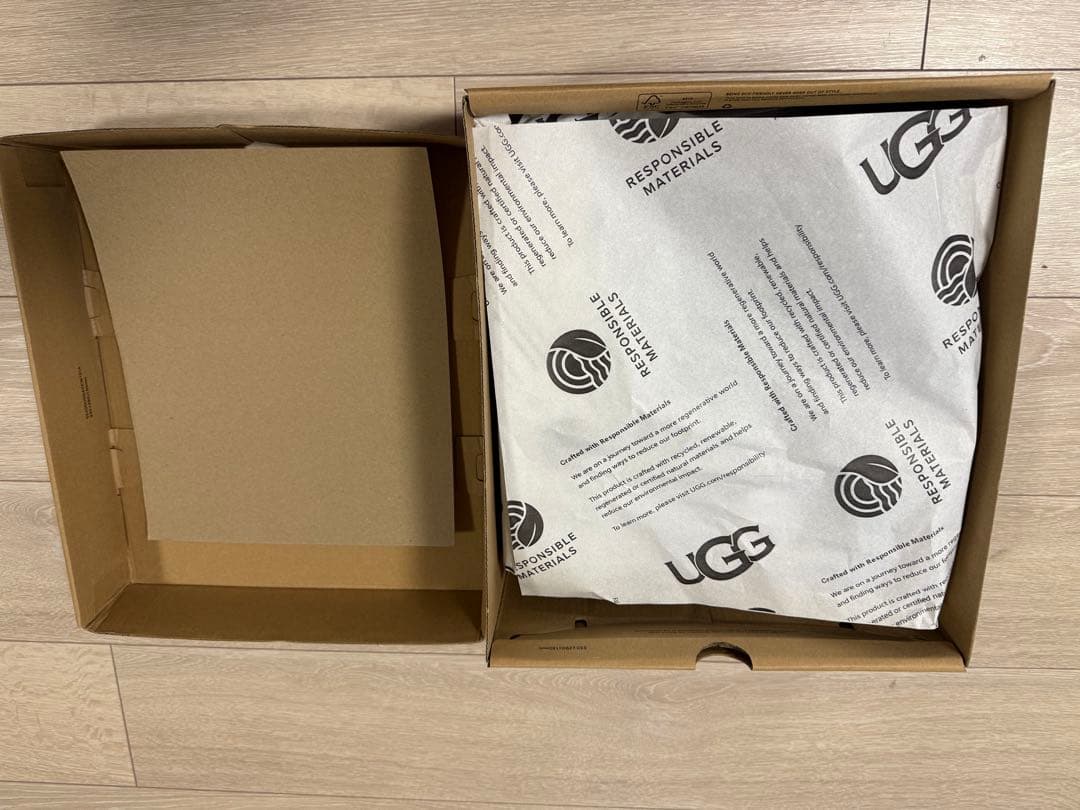 UGG ムートンブーツ　クラシック ウルトラ ミニ プラットフォーム