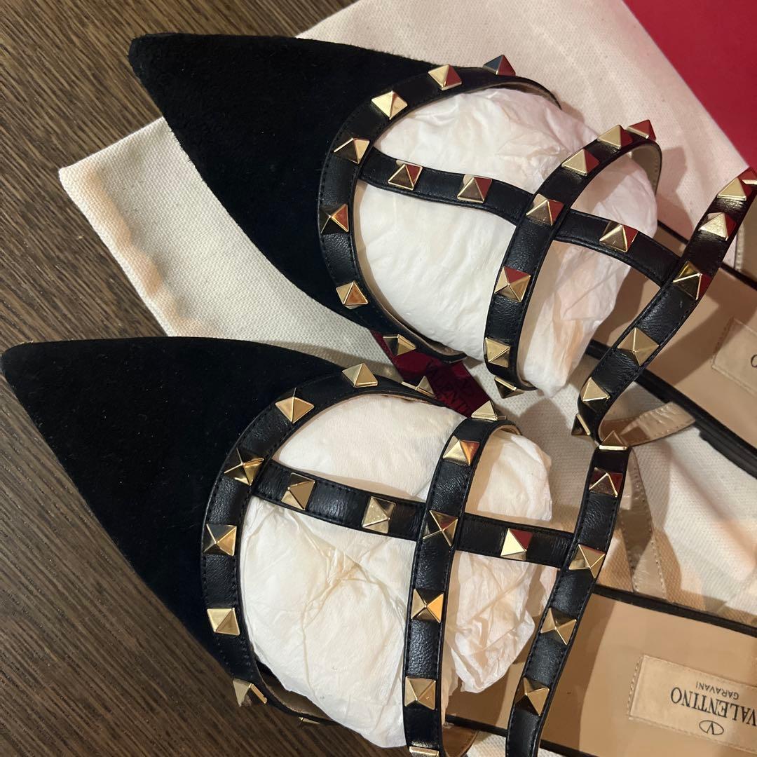 VALENTINO スタッズ付きブラックミュール