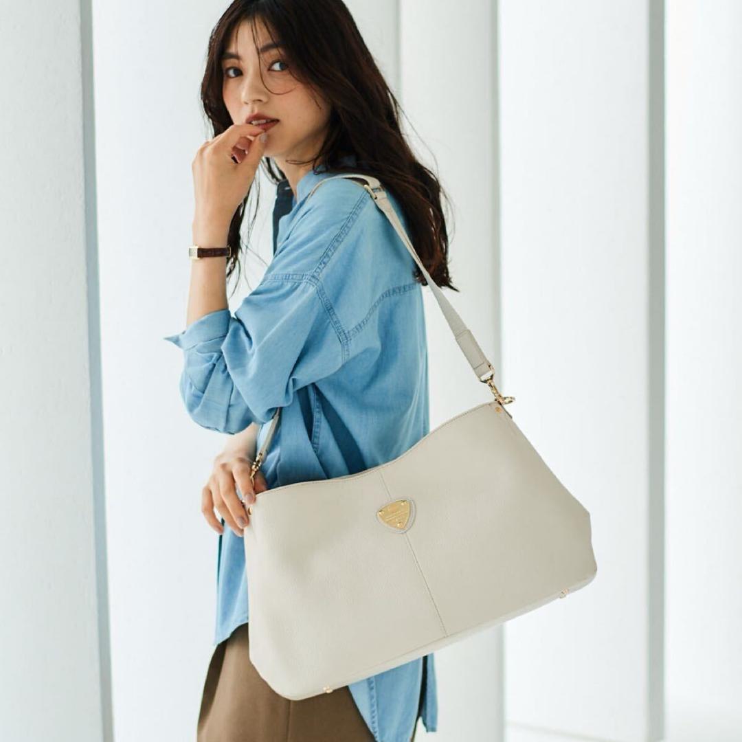 [上質] ATAO elvy + ショルダーバッグ 4510０円 A4収納