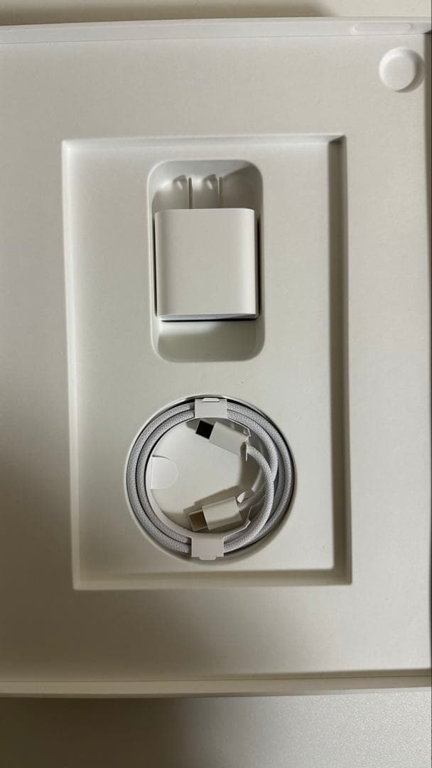 ☆極美品☆iPad air 第6世代☆11インチ☆128GBWi-Fiモデル☆