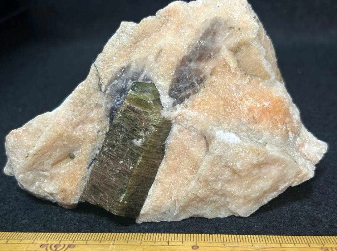 希少　燐灰石/アパタイト/バイカラーアパタイト母岩付き原石