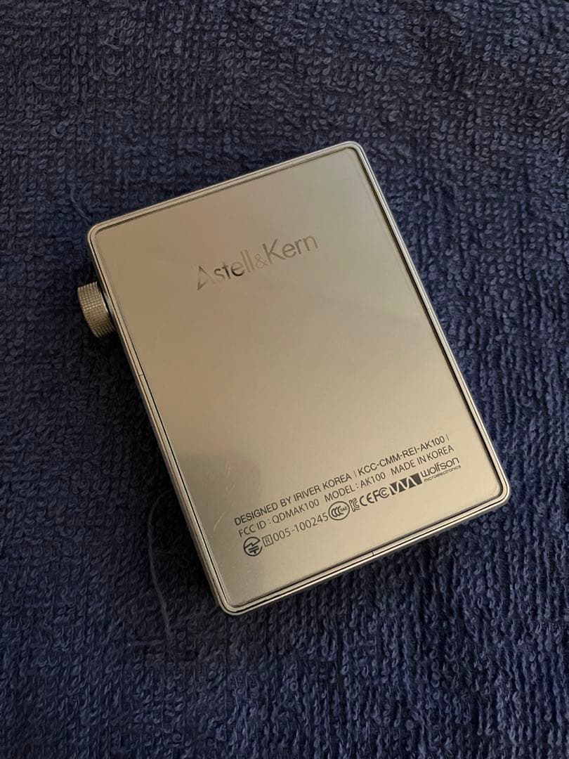 ポータブルプレーヤー i Astell&Kern AK100-32GB-SLV