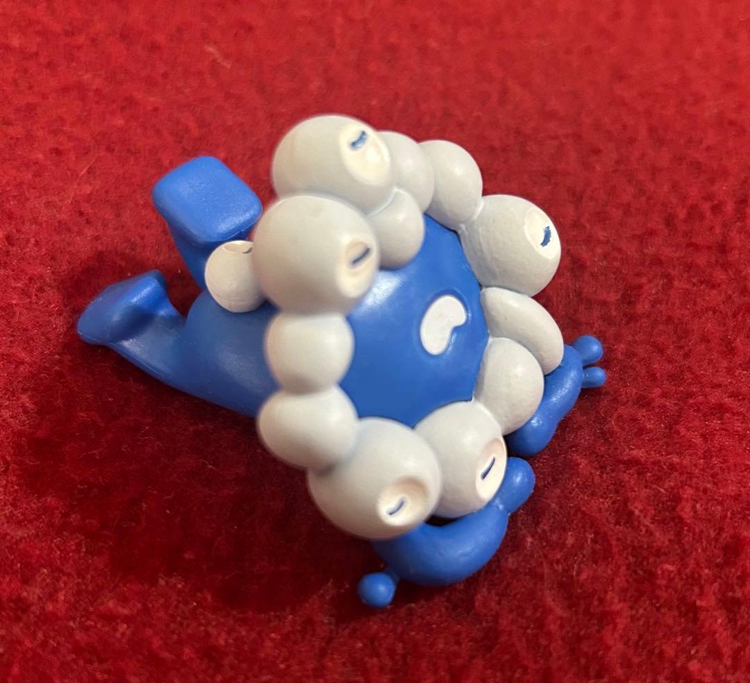 万博公式ライセンス商品のミャクミャク　1/150フィギュア+会場内フィギュア