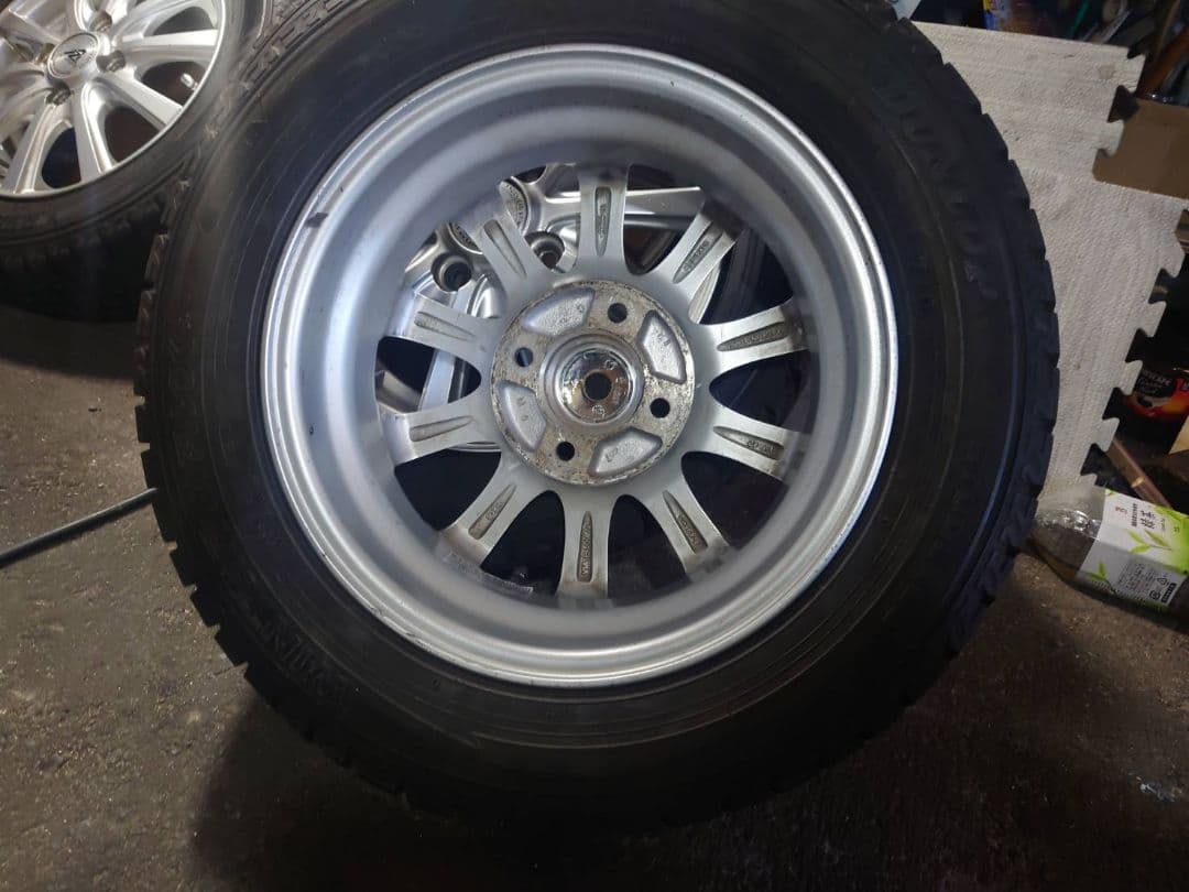 ②スタットレスタイヤ…AZ SPORTS 13インチ ホイールセット