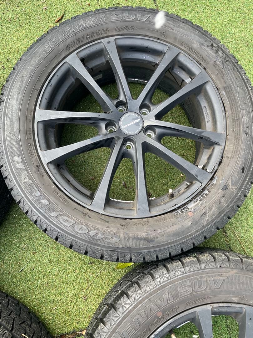 235/55R18スタッドレスタイヤ送料込み！