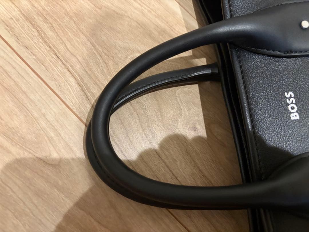 HUGO BOSS ブラックレザービジネスバッグ　トートバッグ　美品