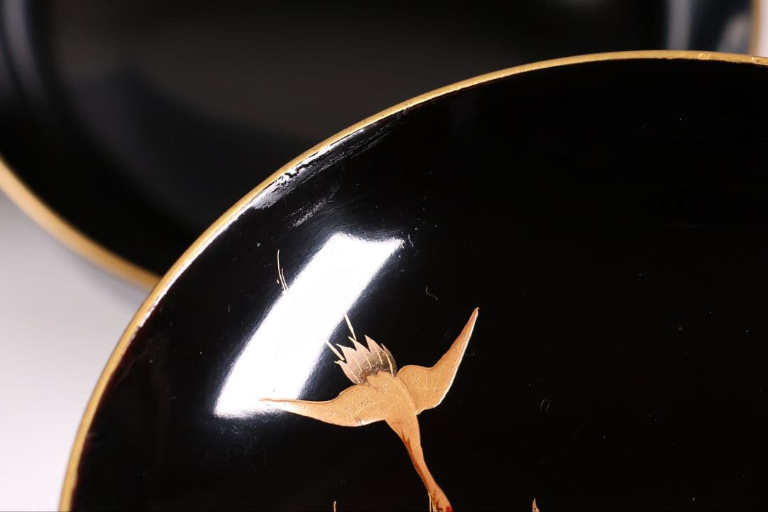 【CM376】大正期 月と松 飛翔鶴 金蒔絵 欅地溜塗 黒塗 椀二客 木製漆器