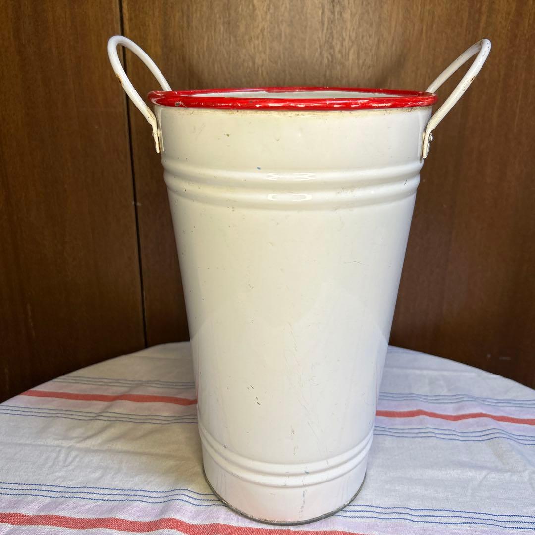 レアイギリスアンティーク　ホーロー花桶/水入れ/バケツ　クリームホワイトに赤縁取