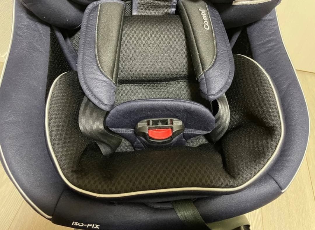 【美品】　ISOFIX チャイルドシート 赤ちゃん　ベビー　子ども