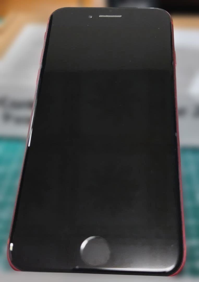 Apple iPhone 8 64g RED SIMロックなし 裏面割れあり