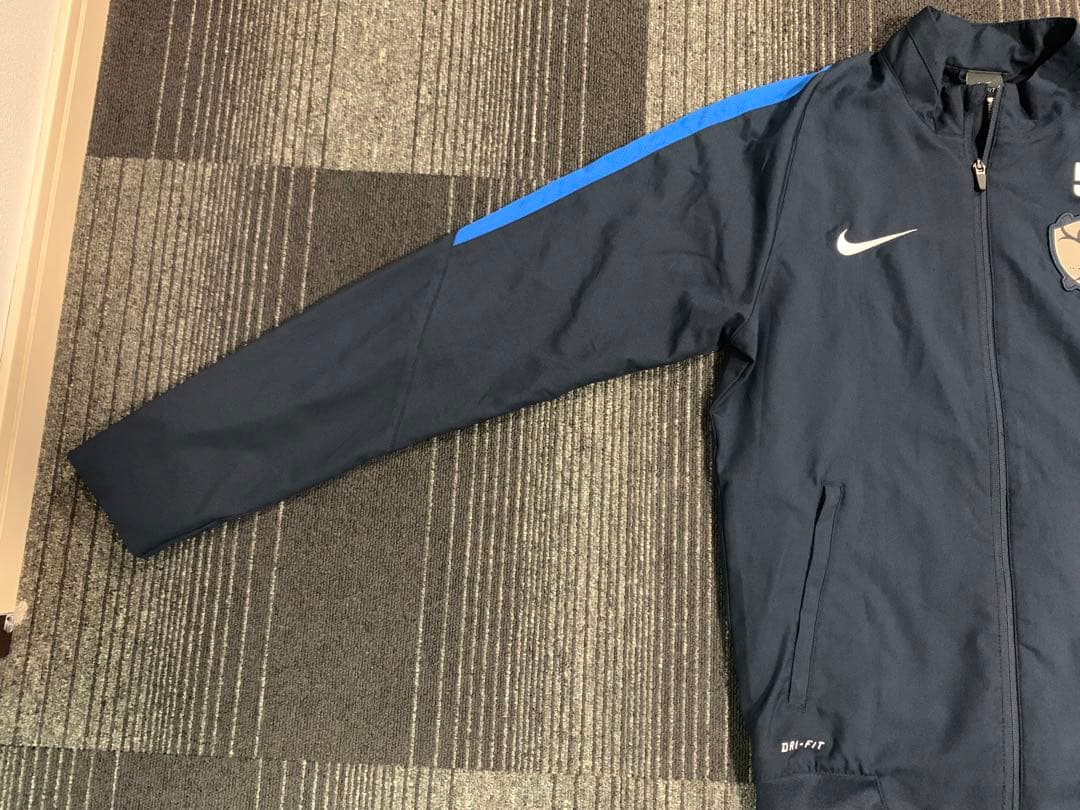 極美品　NIKE 鹿島アントラーズ　ナイロンジャケット　M 支給品　ジャージ