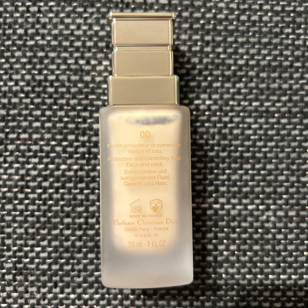 Dior プレステージ ホワイト ル プロテクターUV ミネラルBB 00