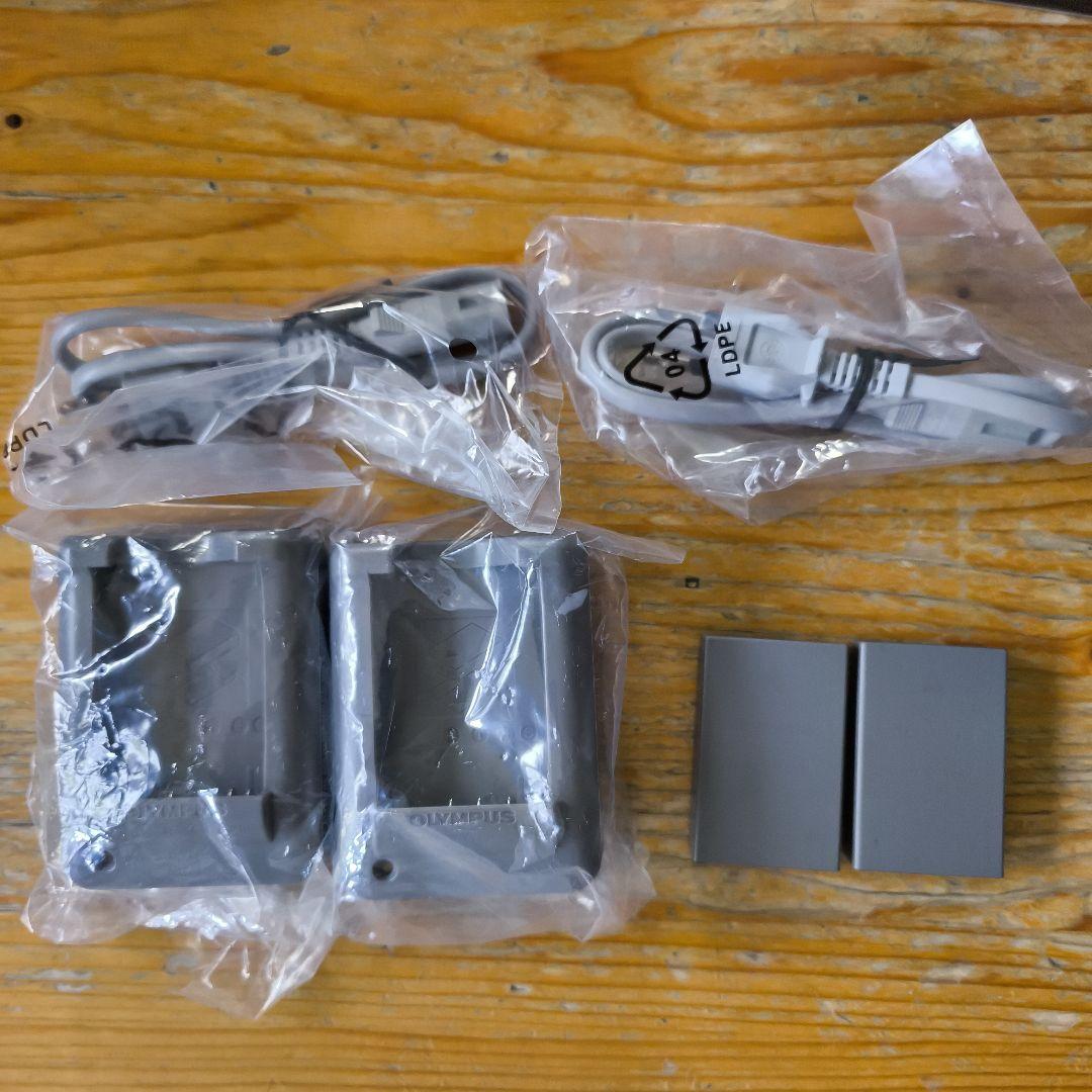 ジャンク品　Olympus PEN E-PL9 ED 14-42mm　2台