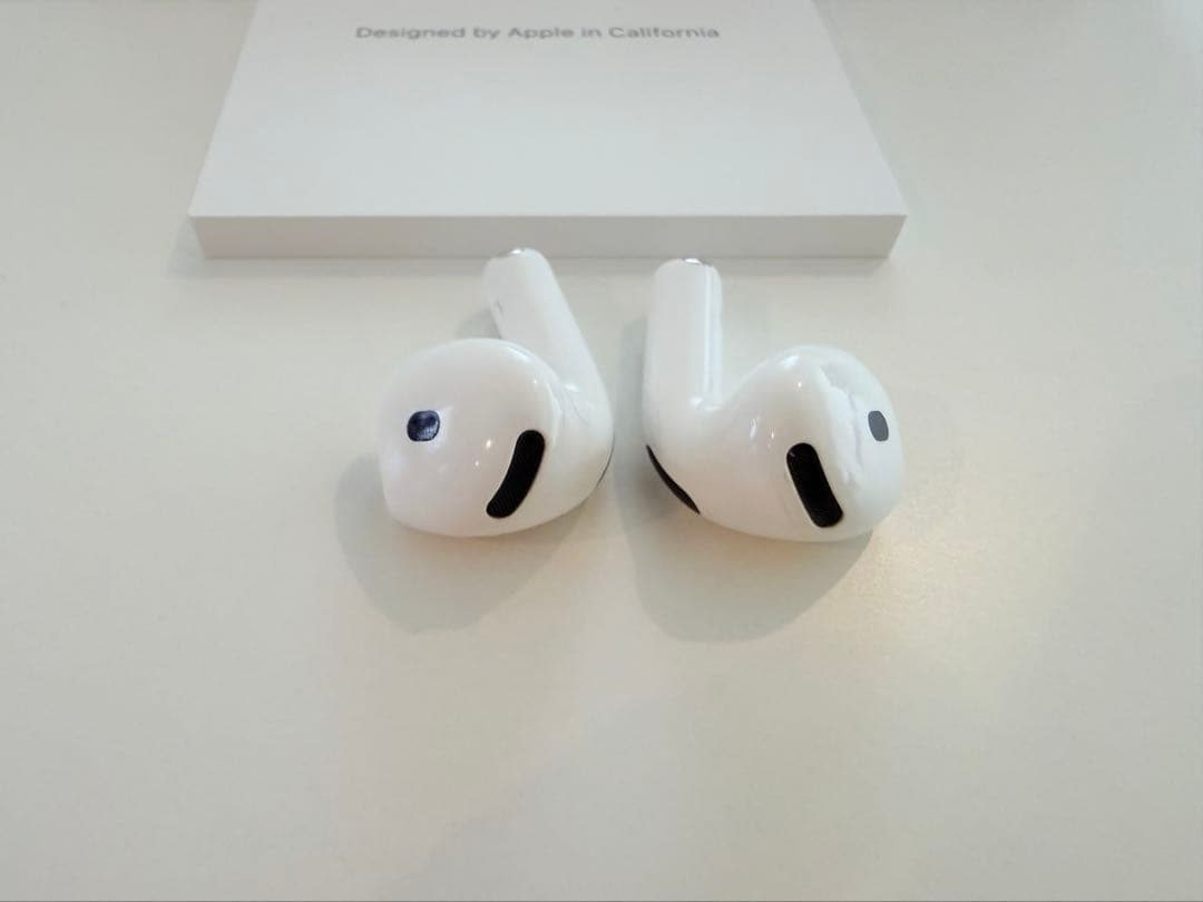 AirPods4 ノイズキャンセリング　ANC MXP93J/A