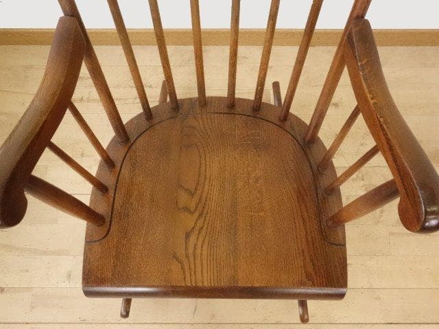 飛騨産業キツツキ　木製　ロッキングチェアー　再塗装済　ＵＳＥＤ
