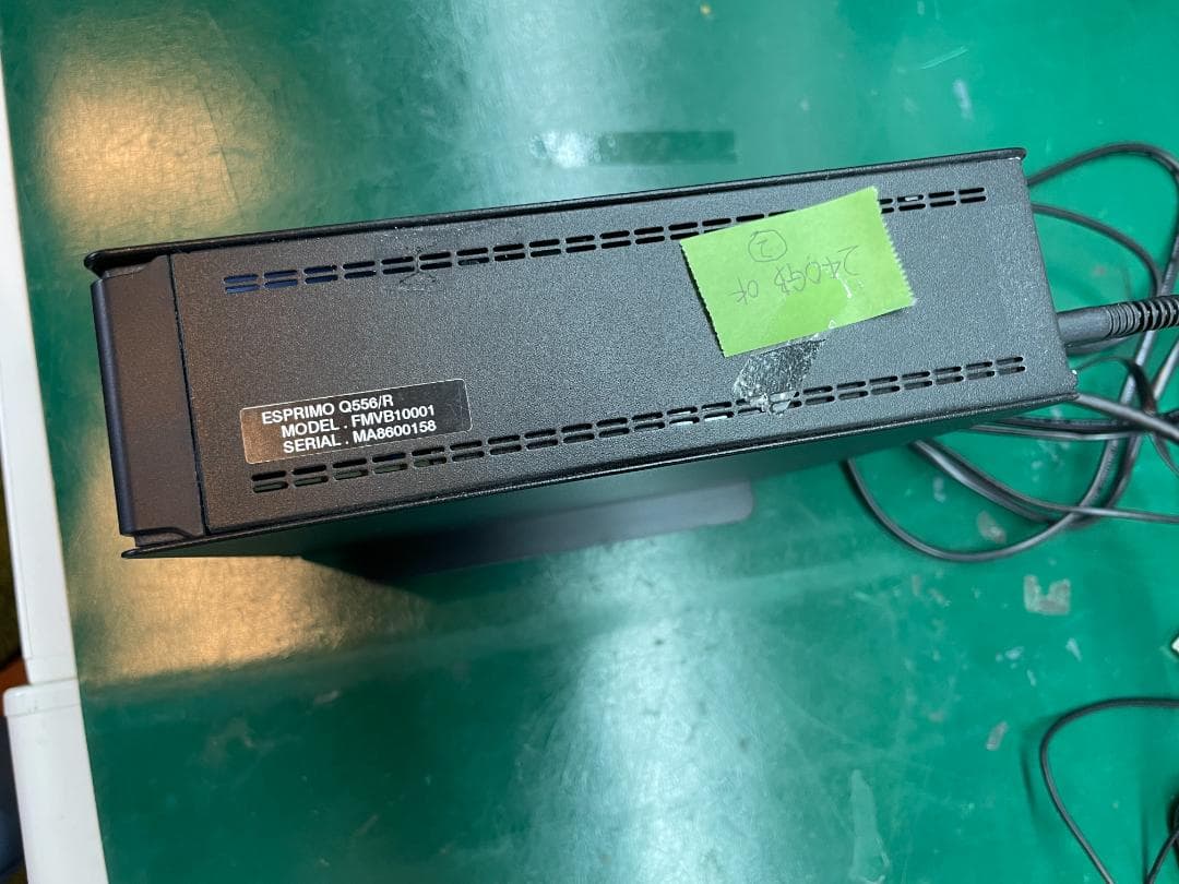 富士通 Q556/R 7世代 i５ ８GB コンパクトPC