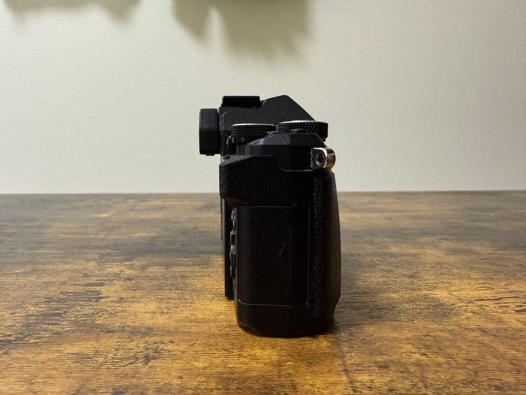 OLYMPUS OM-D E-M5 Mark2 レンズ2本付き