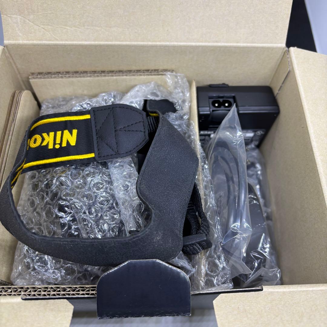 美品　Nikon D780 ボディ 本体　付属品完備 動作確認済み　初期化済み