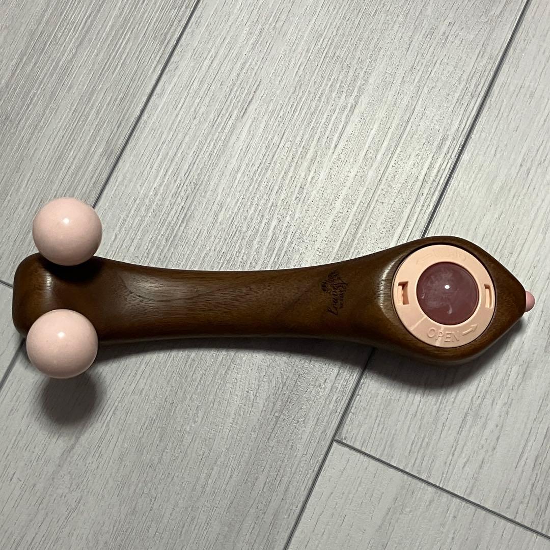 Sofill-e LOUVREDO 美顔ローラー