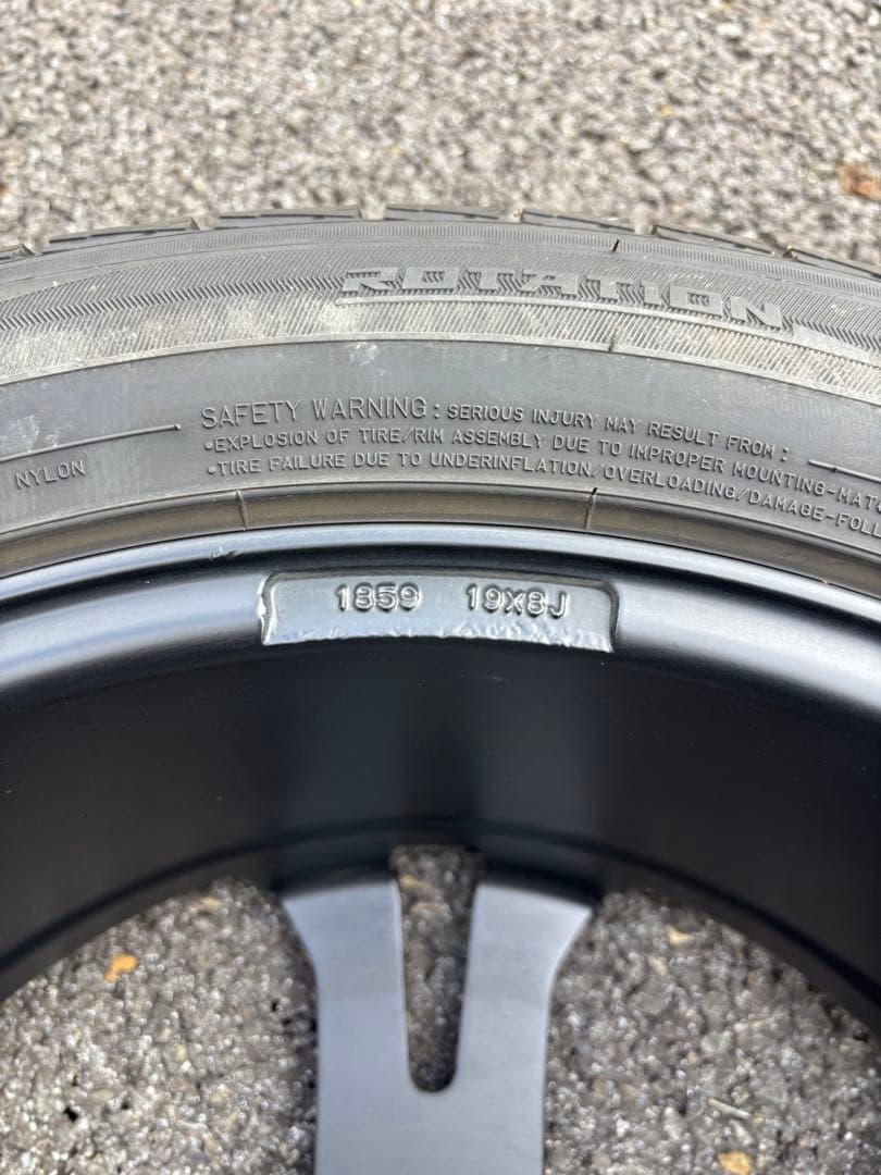 ボルボ　XC90　スタッドレス　DUNLOP　235/55R19