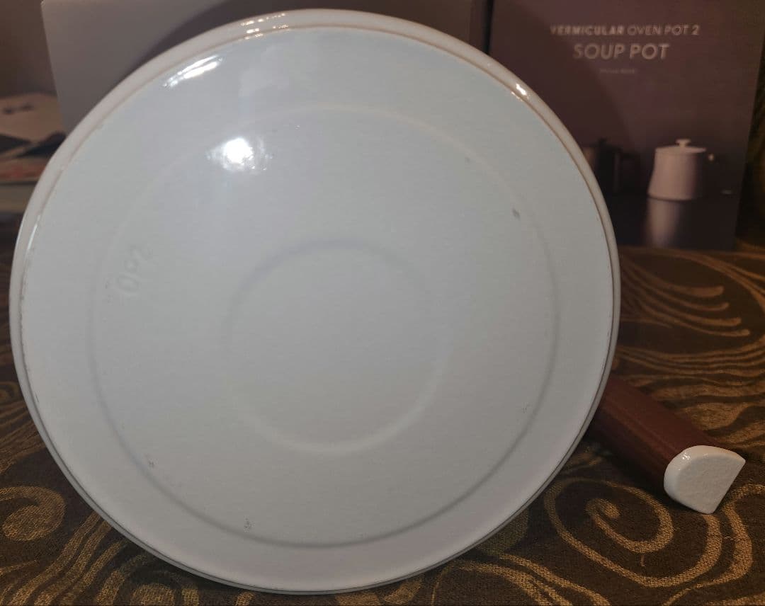 新品 バーミキュラ スープポット 白　VERMICULAR SOUP POT