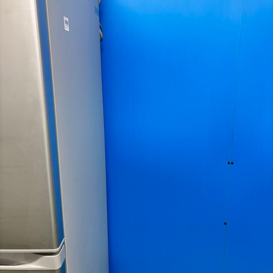 525 東芝 大型冷蔵庫 400L強 右開き 自動製氷 5ドア 大人気　きれい