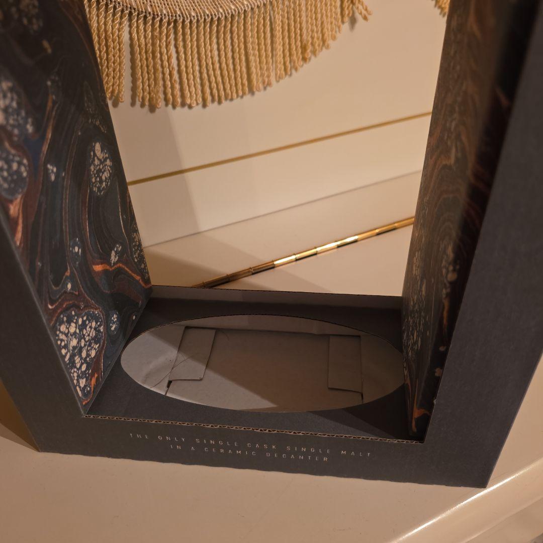 [プレミエバレル]ベンネヴィス 8年 リフィルホグスヘッド[ ダグラスレイン ]