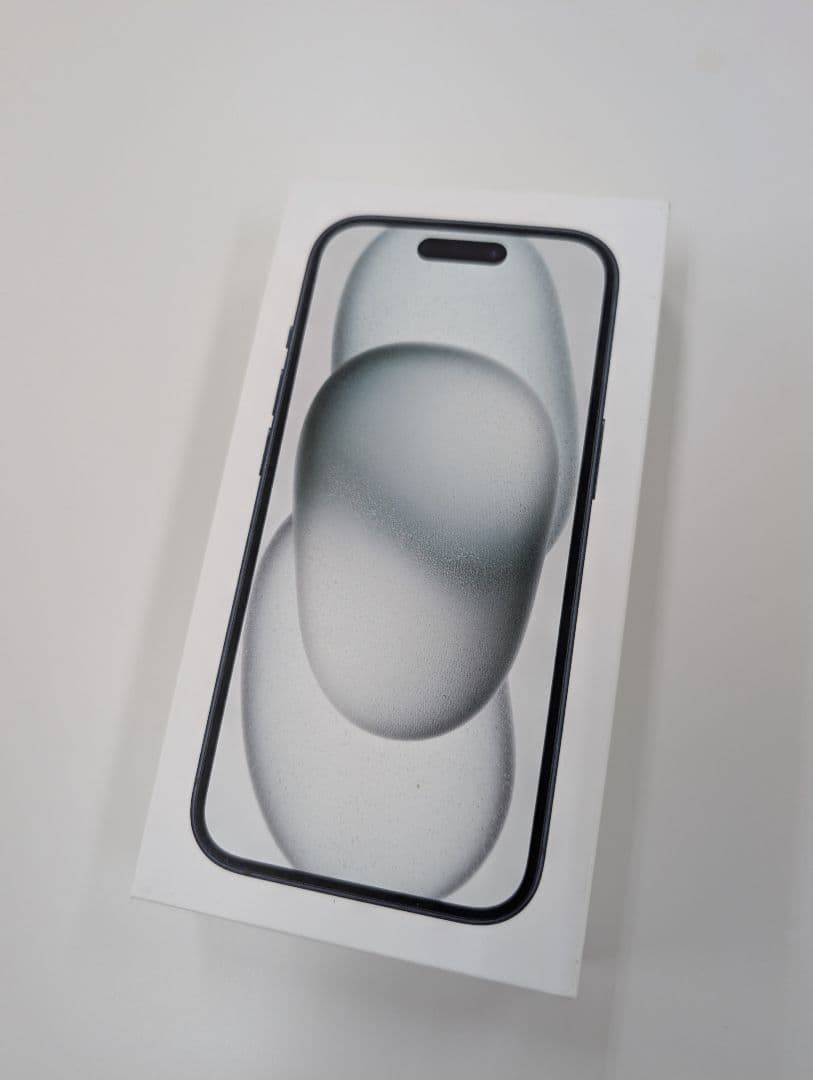 Apple iPhone 15 125GB ブラック 本体 シムフリー