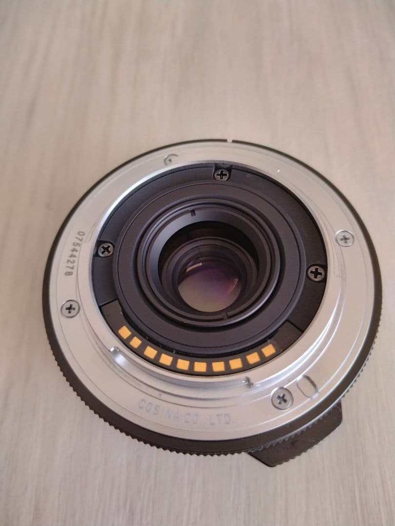 ぷ*と様 【新品同様】　Voigtländer Ultron 27mm F2 X