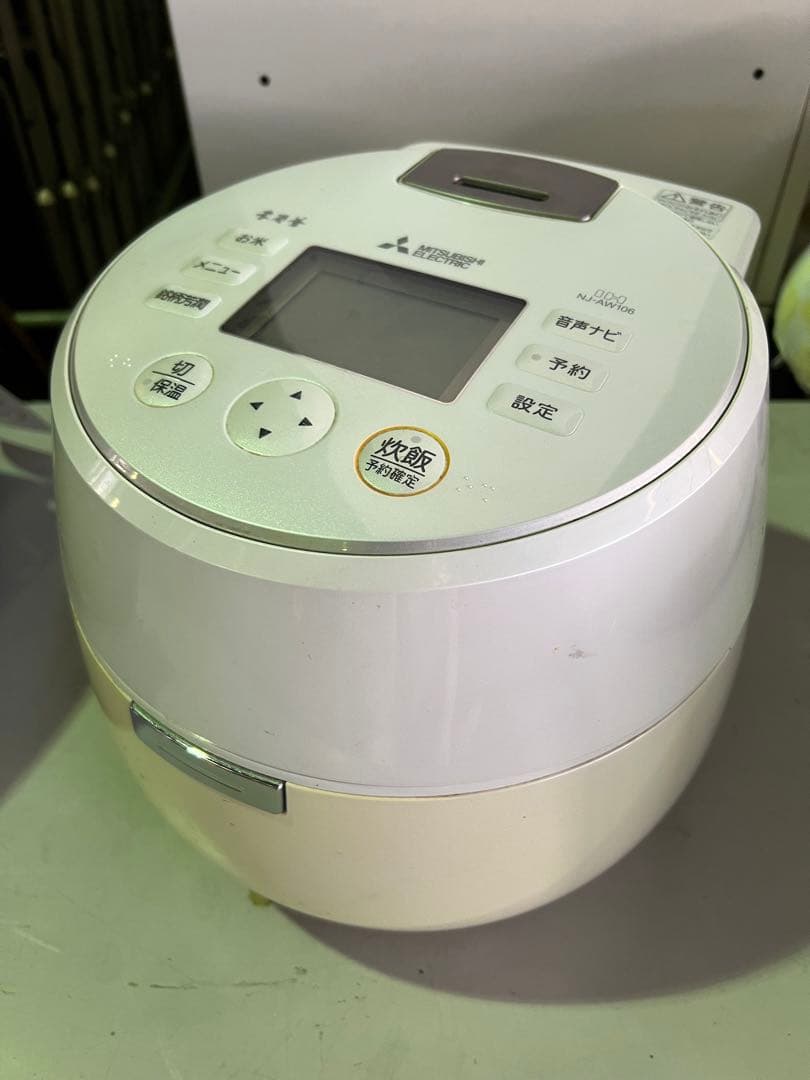 【最上位モデル】2016年式 5.5合 1.0L 三菱 炊飯器 NJ-AW106