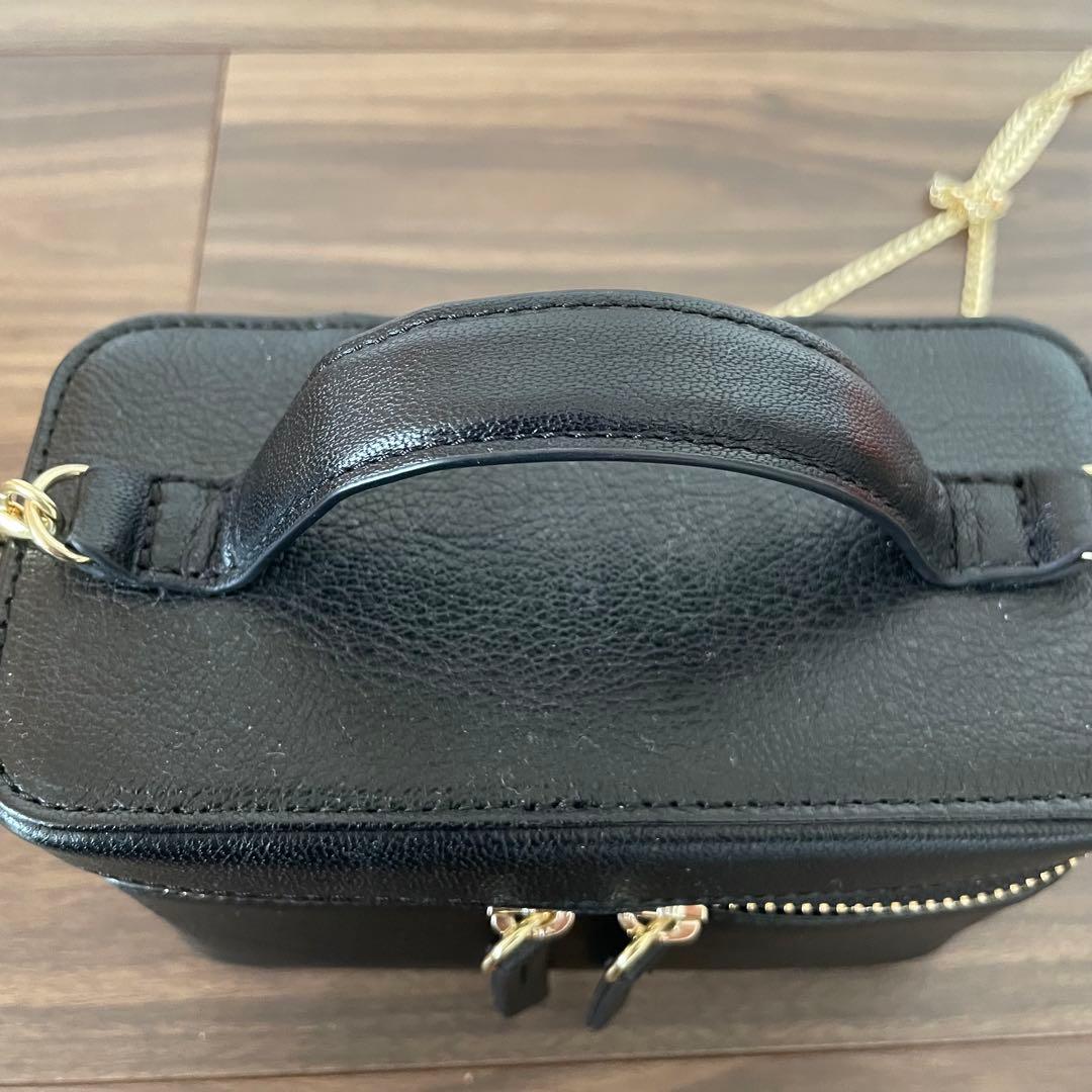 ウィムガゼット　バニティショルダー