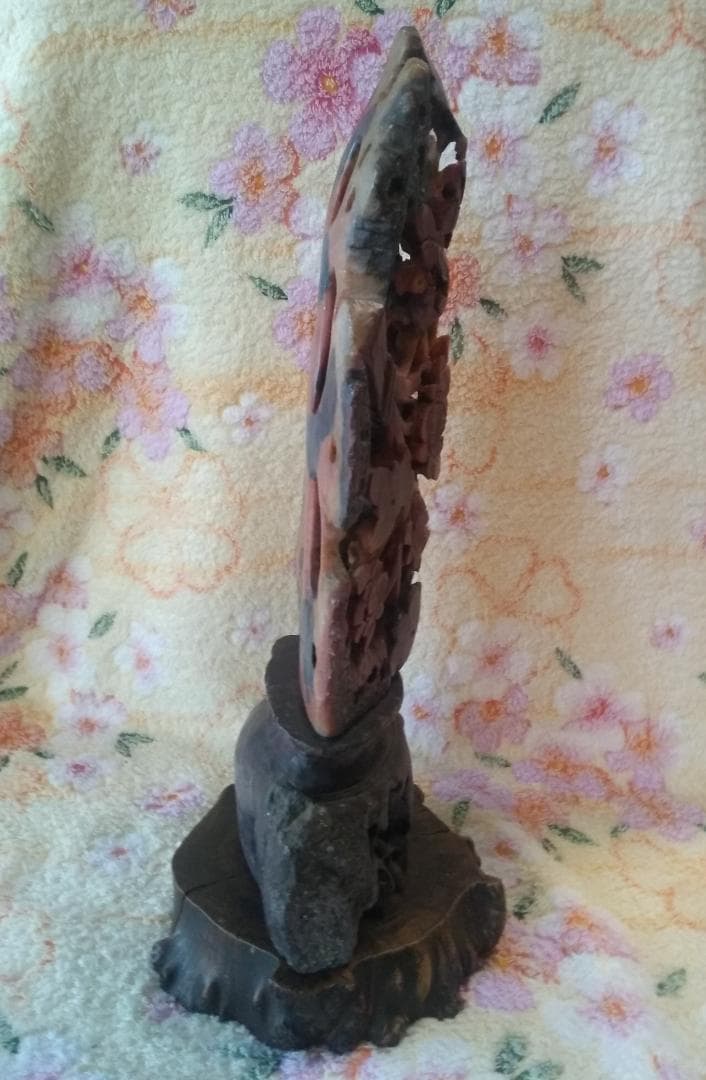 石の透かし彫り【玉石寿山石】