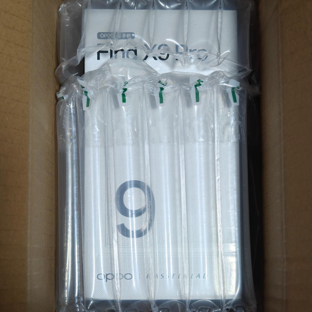 ayischan029　OPPO Find X9 Pro 16GB/1TBレッド