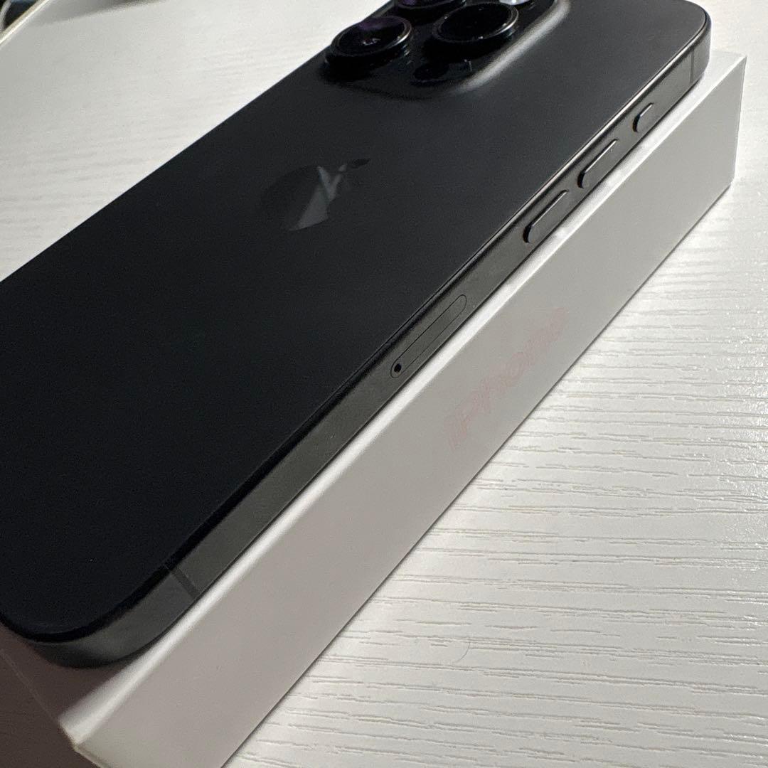 iPhone15 Pro 512GB ブラックチタニウム SIMフリー