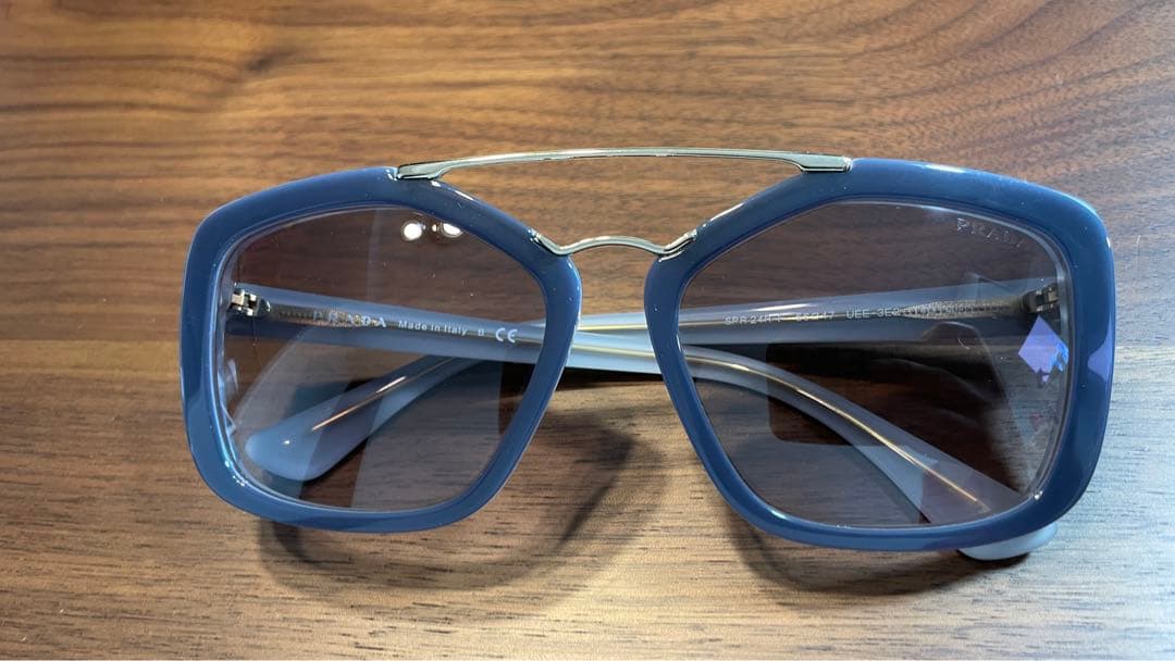 PRADA   プラダ   サングラス