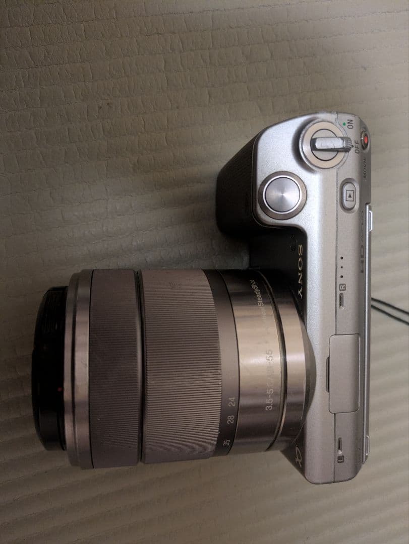 SONY NEX-5 標準ズーム(18-55mm)　バッテリー二つ付属