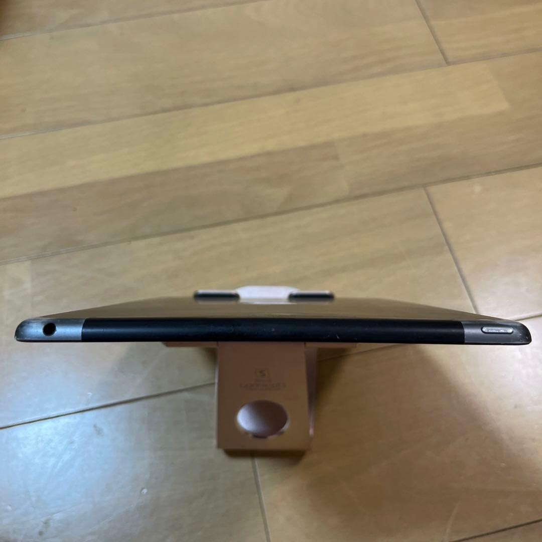 バッテリー良品90%！iPad 7世代 32G Wi-Fi + Cellular