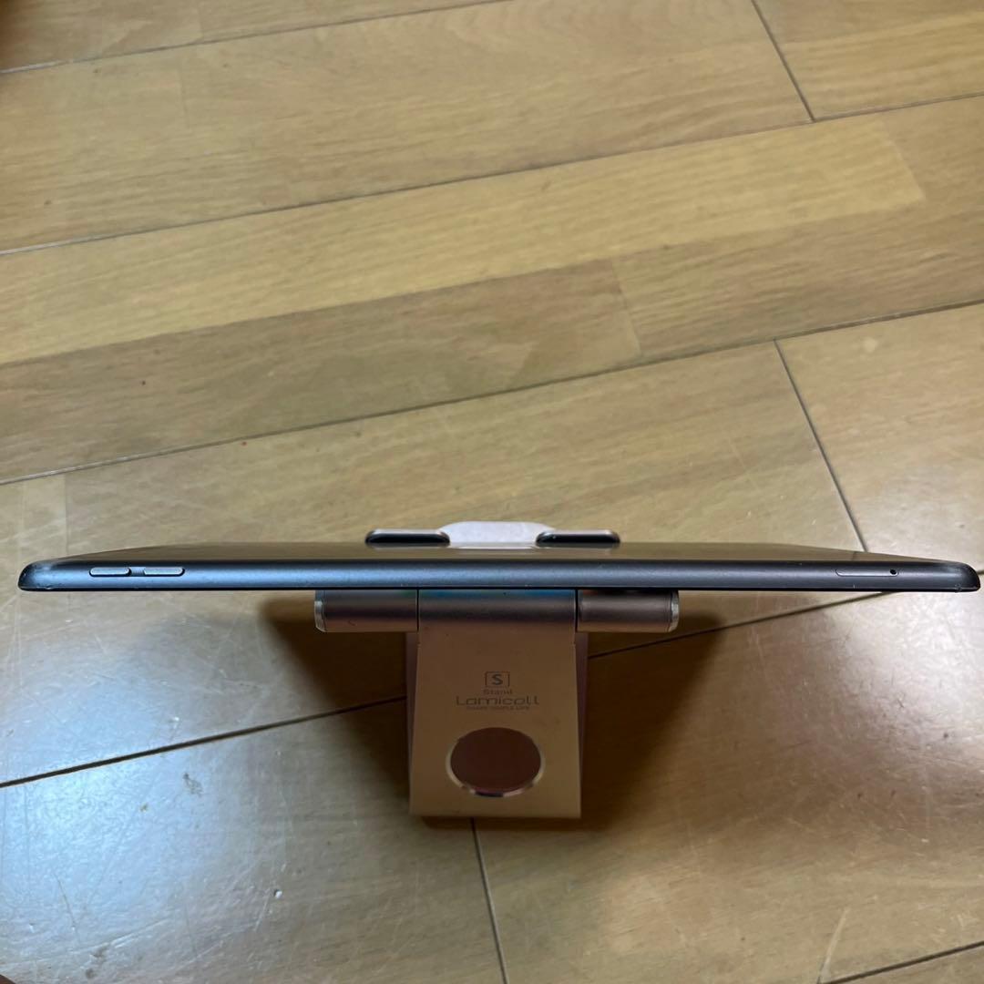 バッテリー良品90%！iPad 7世代 32G Wi-Fi + Cellular