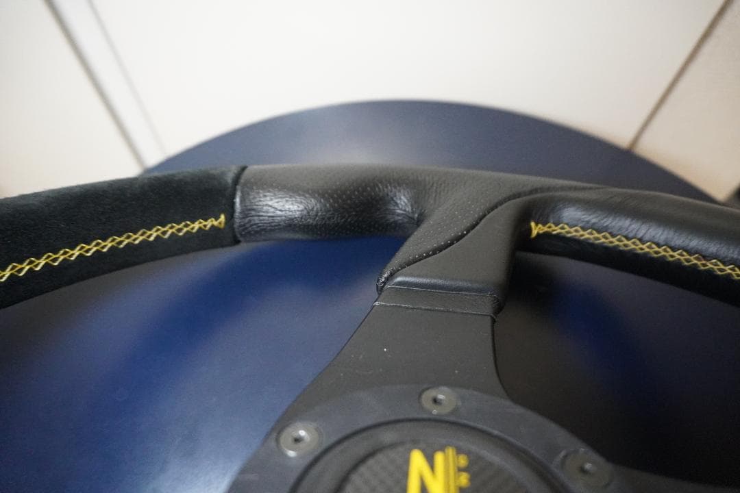 希少品　OZレーシング　ステアリング／パーソナル製（MADE IN ITALY)