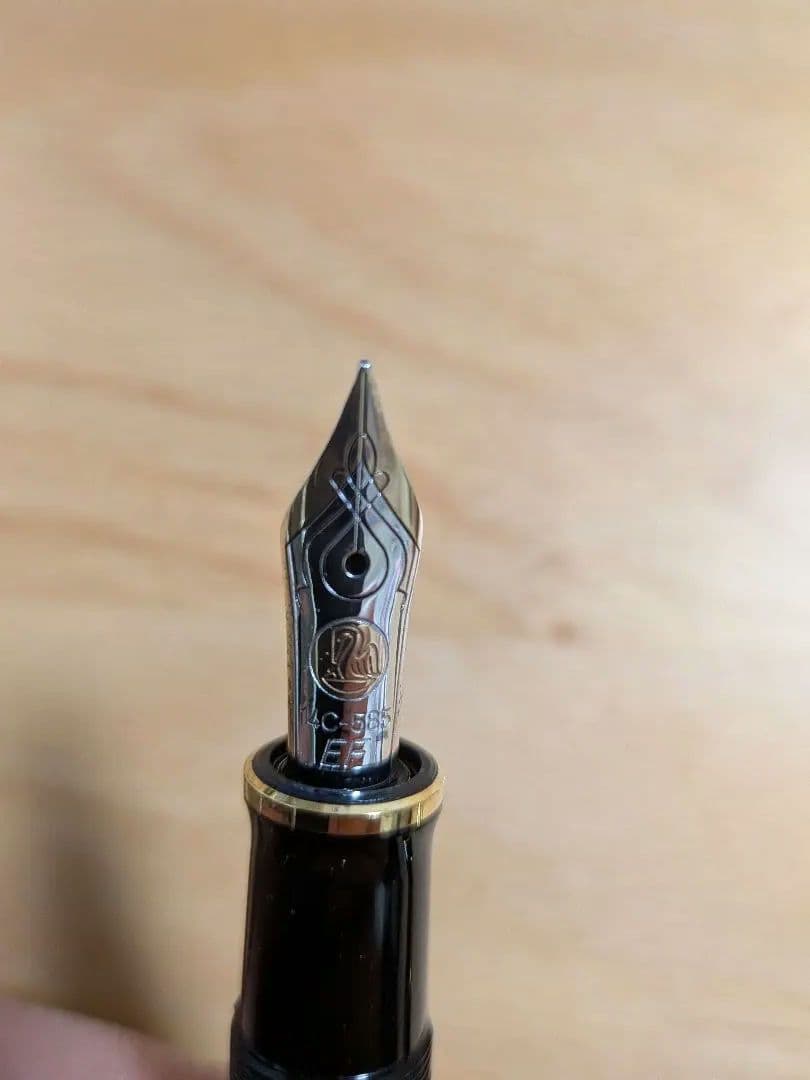 【極美品】ペリカン 万年筆 Ｍ４００ スーベレーン 緑縞 グリーン ニブEF極細