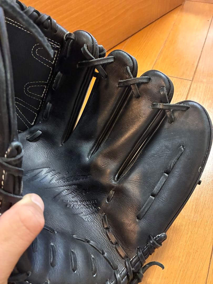 あ*様 ミズノプロ 軟式 投手 黒 ダイバーシティブルー