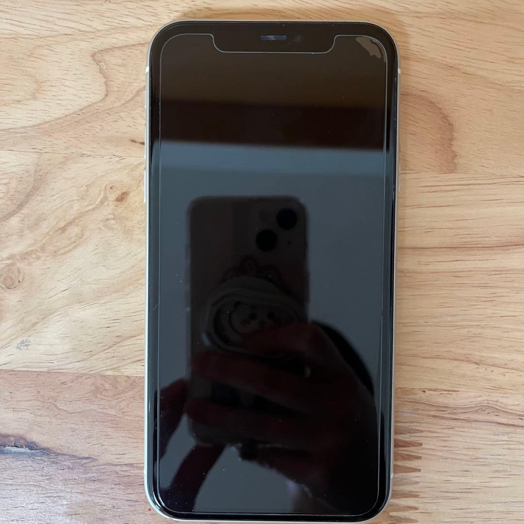【美品】【値下げ】Apple iPhone 11 ホワイト 本体