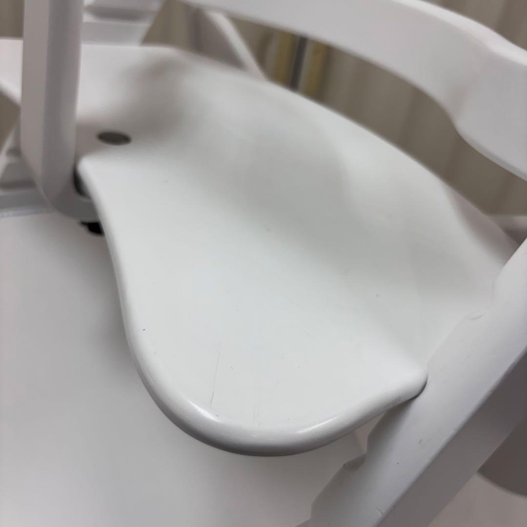 除菌清掃済☆美品☆　大和屋　すくすくチェアイーエヌ　テ―ブル＆ガード付　ホワイト